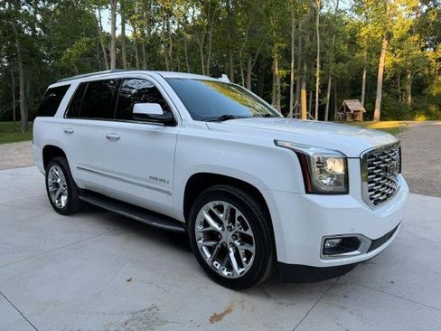 Used 2018 GMC Yukon Denali w/ Open Road Package AWD/4WD image 4