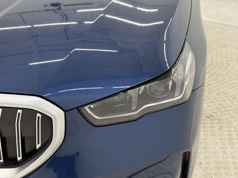Used 2025 BMW 530i w/ Premium Package RWD image 9