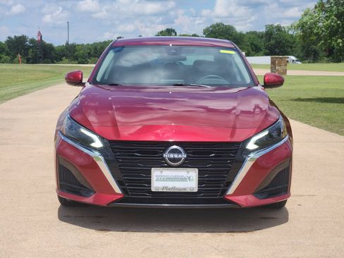 Used 2023 Nissan Altima 2.5 SV FWD image 6