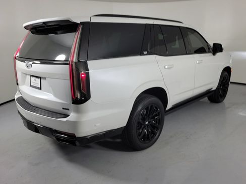 Certified 2024 Cadillac Escalade Sport w/ LPO, ONYX Package AWD/4WD image 3