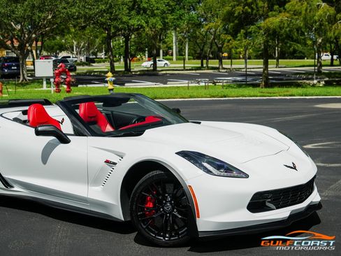 Used 2016 Chevrolet Corvette Z06 w/ 3LZ Preferred Equipment Group RWD image 73