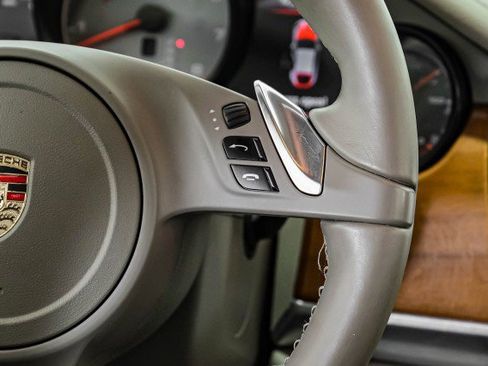 Used 2011 Porsche Panamera S image 16