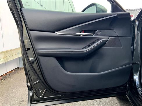 Certified 2025 MAZDA CX-30 AWD 2.5 S w/ Preferred Package image 21