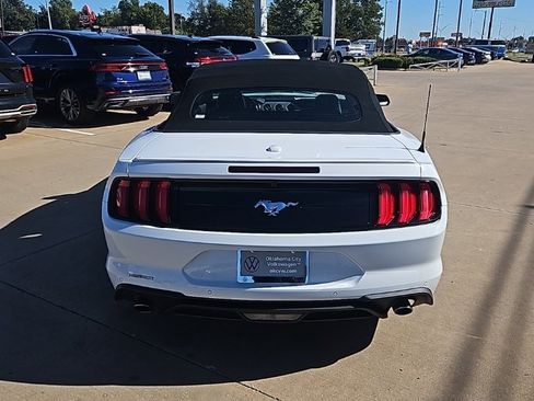 Used 2023 Ford Mustang Premium image 6