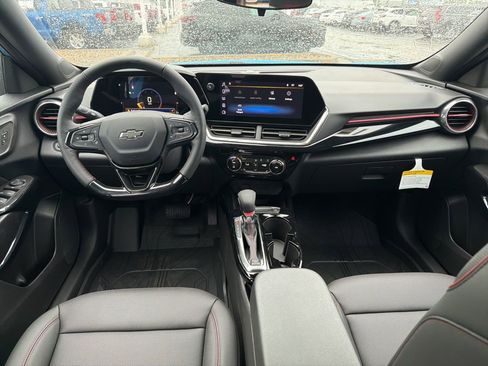 New 2026 Chevrolet Trax RS w/ Sunroof Package FWD image 14