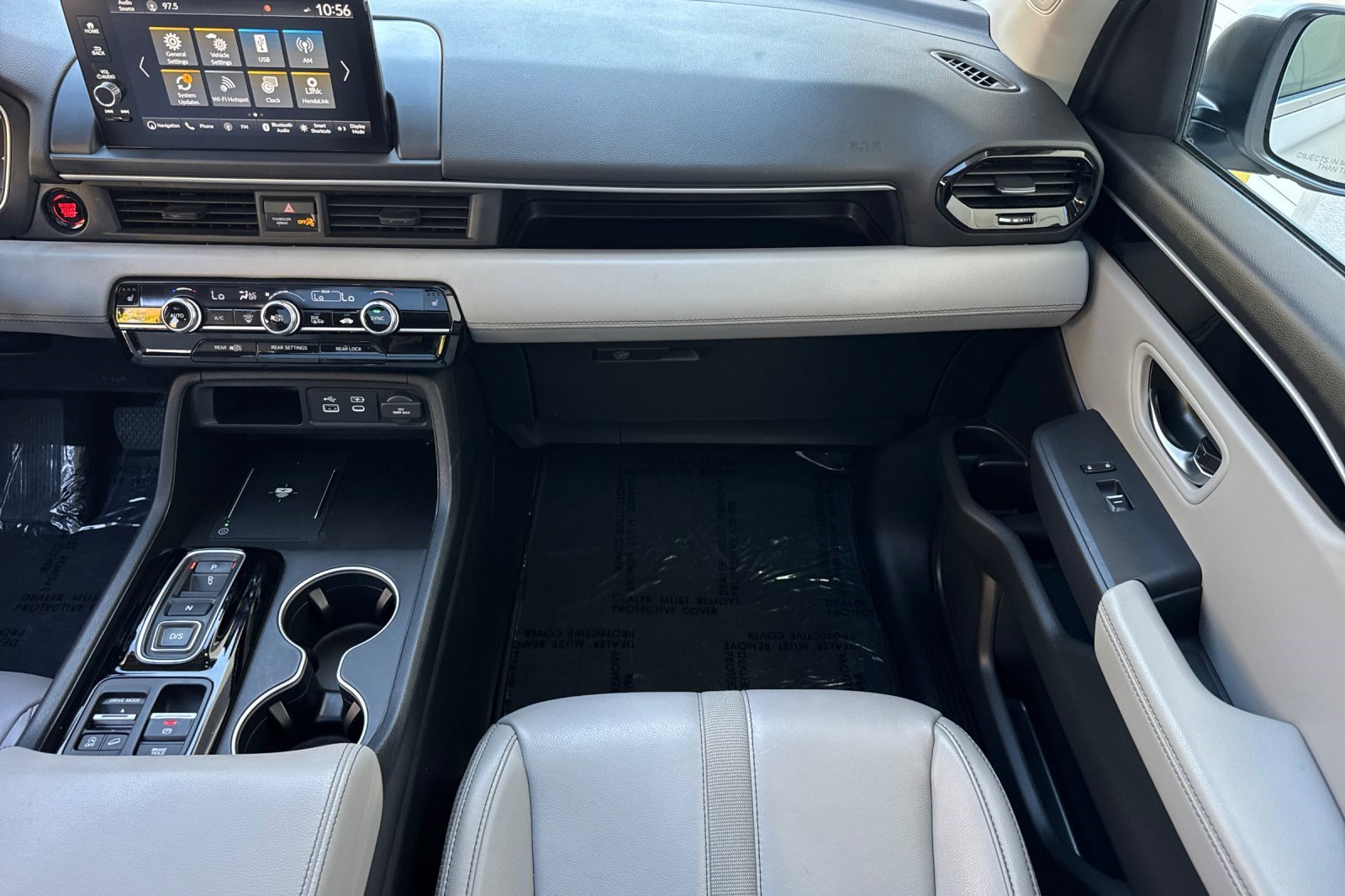 Used 2025 Honda Pilot Touring image 33