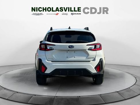 Used 2024 Subaru Crosstrek 2.0i Premium AWD/4WD image 4