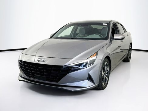Used 2023 Hyundai Elantra SEL w/ Convenience Package FWD image 1