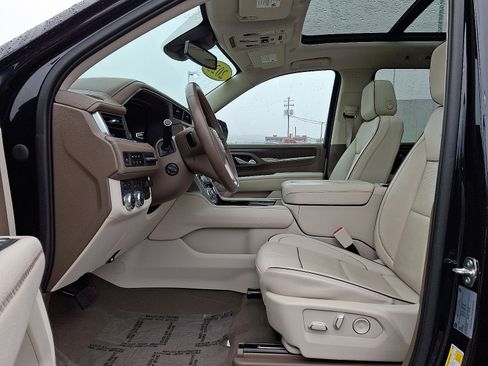Used 2023 GMC Yukon Denali w/ Max Trailering Package image 16