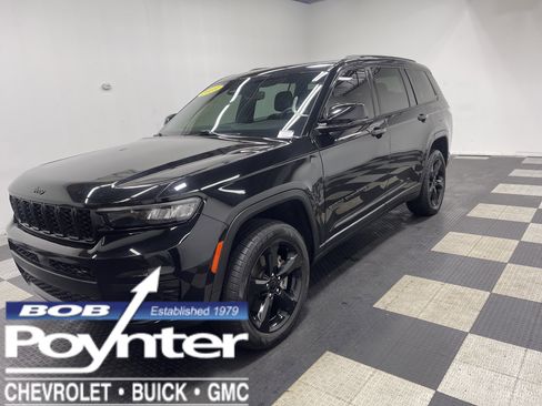 Used 2023 Jeep Grand Cherokee L Laredo AWD/4WD image 1