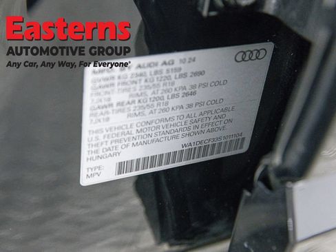 Used 2025 Audi Q3 2.0T Premium AWD/4WD image 37
