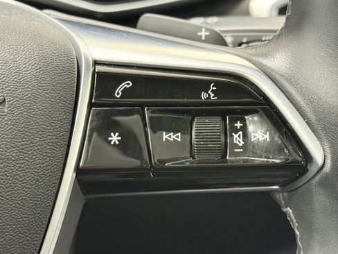 Used 2021 Audi A6 Premium Plus w/ Premium Plus Package image 14