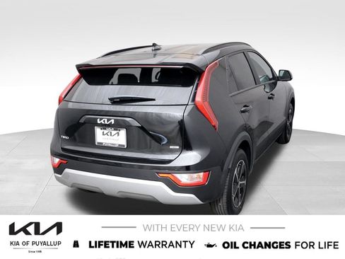 New 2026 Kia Niro EX FWD image 5