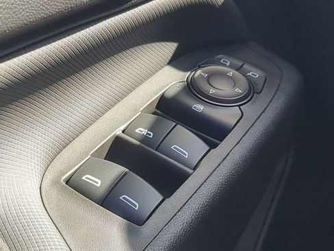 Used 2024 Chevrolet Equinox RS w/ RS Leather Package image 25