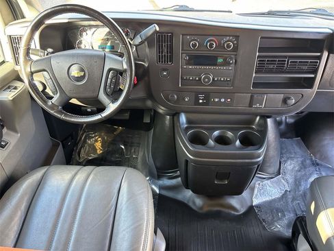 Used 2023 Chevrolet Express 4500 Extended w/ Power Convenience Package image 14