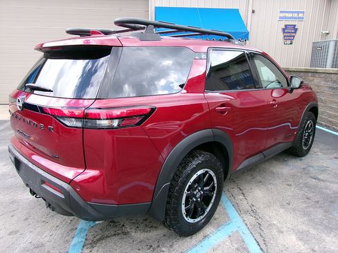 Used 2024 Nissan Pathfinder Rock Creek image 5