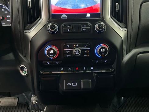 Used 2021 Chevrolet Silverado 1500 LT AWD/4WD image 20