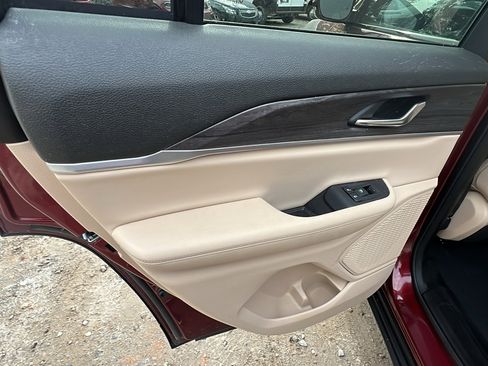 Used 2024 Jeep Grand Cherokee Limited image 23