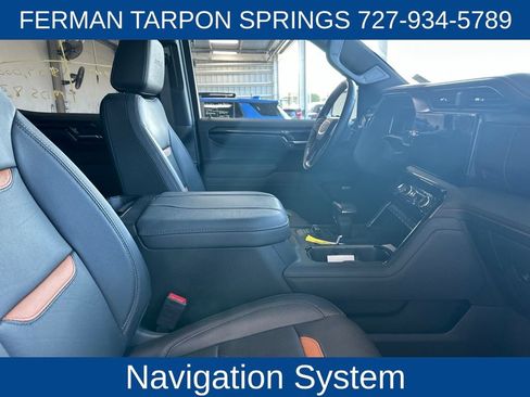 Used 2023 GMC Sierra 1500 AT4 w/ AT4 Premium Package AWD/4WD image 6