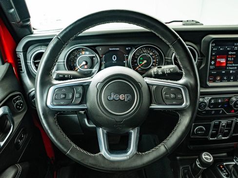 Used 2022 Jeep Wrangler Unlimited Sahara w/ LED Lighting Group AWD/4WD image 40