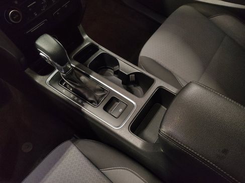 Used 2018 Ford Escape SE w/ Ford Safe & Smart Package image 26