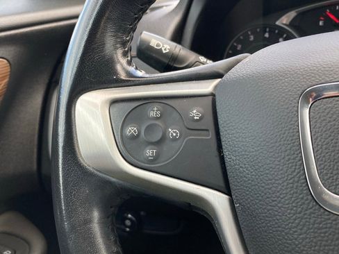 Used 2021 GMC Terrain SLE w/ Driver Convenience Package image 14