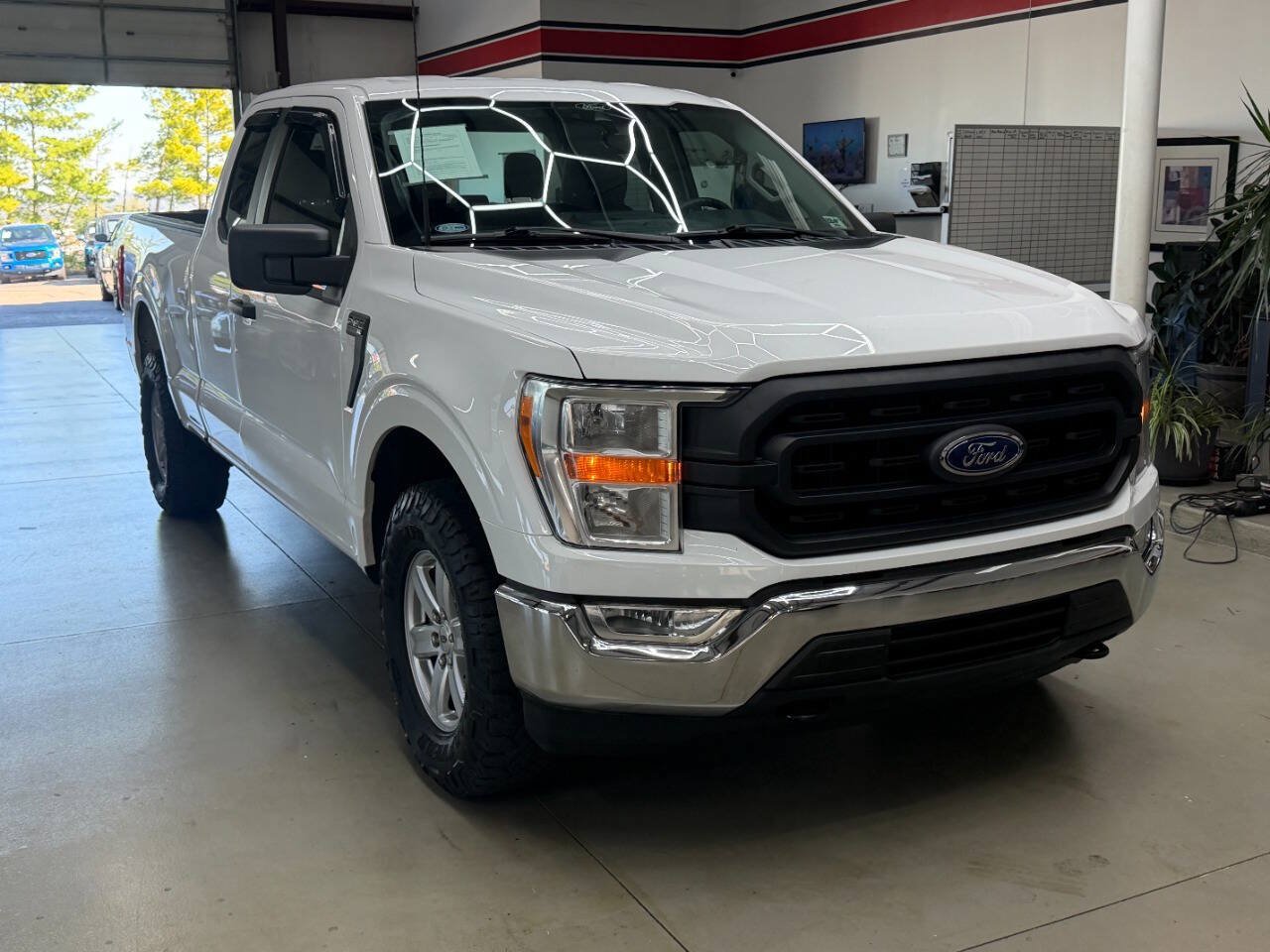 Used 2021 Ford F150 XL w/ Equipment Group 101A High AWD/4WD image 1
