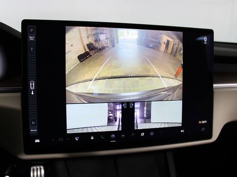 Used 2021 Tesla Model S Plaid image 23