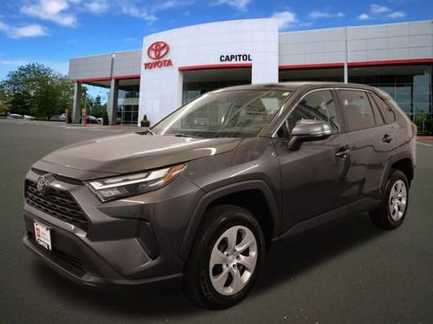 Used 2023 Toyota RAV4 LE AWD/4WD image 7