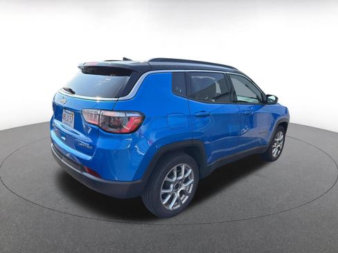 Used 2025 Jeep Compass Limited AWD/4WD image 19