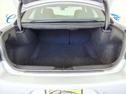 Used 2023 Dodge Charger SXT image 17