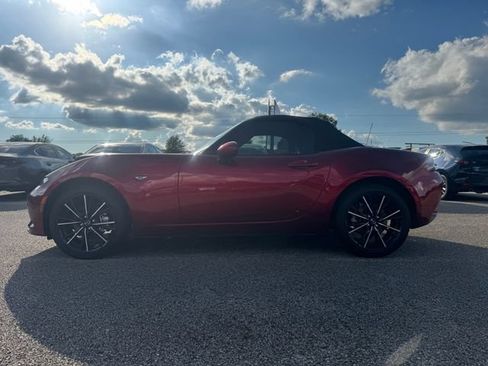 New 2026 MAZDA MX-5 Miata Grand Touring RWD image 4