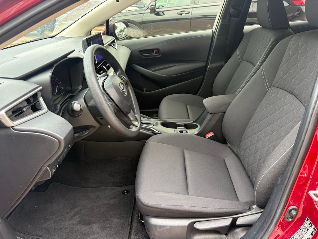Used 2023 Toyota Corolla LE FWD image 10