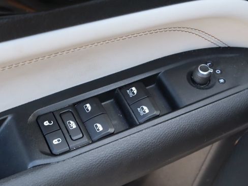 Used 2022 Jeep Compass Limited AWD/4WD image 20