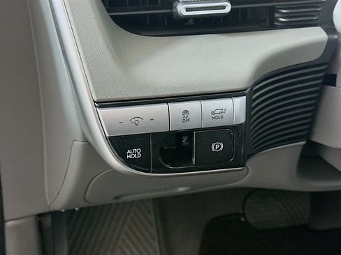 Used 2024 Hyundai Ioniq 5 SEL RWD image 17