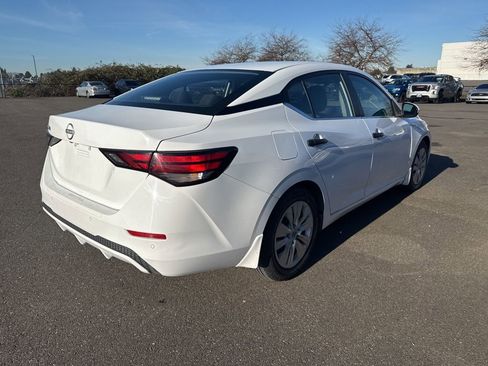 Used 2024 Nissan Sentra S image 3