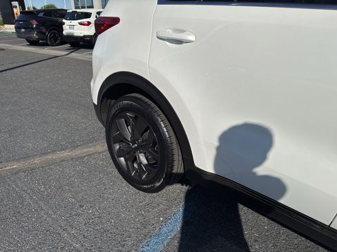 Certified 2021 Kia Sportage S FWD image 23