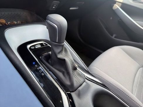 Used 2023 Toyota Corolla SE w/ Carpet Mat Package (TMS) image 19