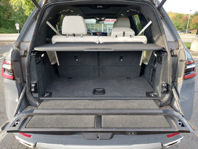 Used 2023 BMW X7 xDrive40i w/ Executive Package AWD/4WD image 36