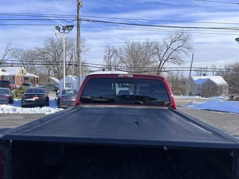 Used 2016 Ford F350 Lariat w/ Lariat Chrome Package image 8