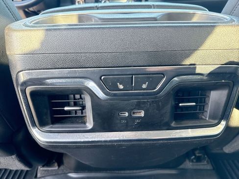 Used 2024 Chevrolet Silverado 2500 LTZ w/ LTZ Plus Package image 8