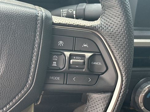 Used 2026 Toyota Tacoma SR5 AWD/4WD image 18