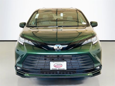 New 2026 Toyota Sienna XLE Woodland Edition image 2