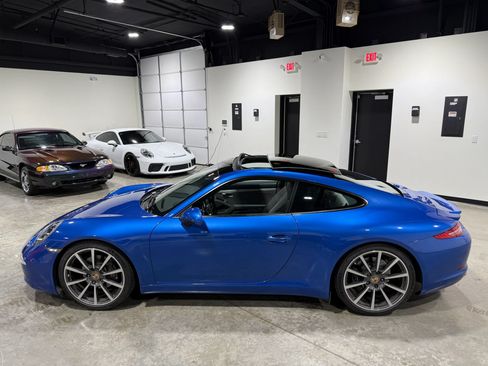 Used 2015 Porsche 911 Carrera image 3