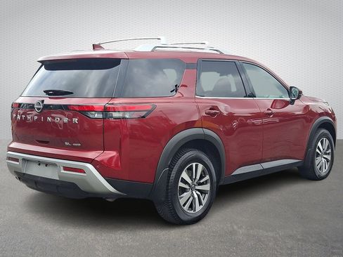 Used 2022 Nissan Pathfinder SL image 6
