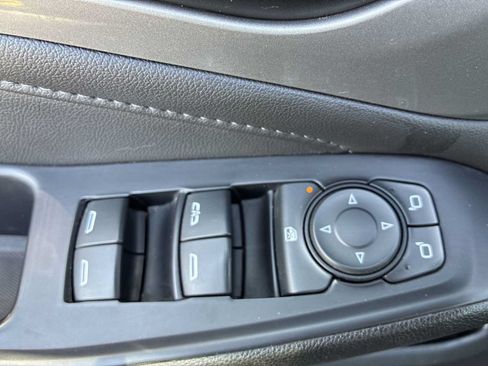 Used 2022 Chevrolet Traverse LT AWD/4WD image 15
