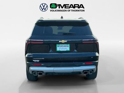 Used 2024 Chevrolet Traverse LT
