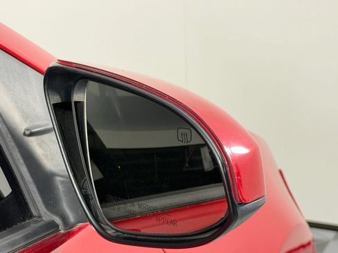 Used 2019 Toyota Corolla LE w/ Carpet Mat Package (TMS) FWD image 15