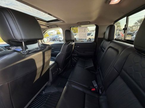 Certified 2024 Nissan Frontier SL image 25