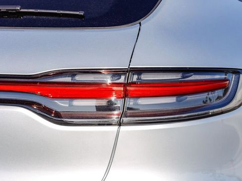 Used 2020 Porsche Macan image 10